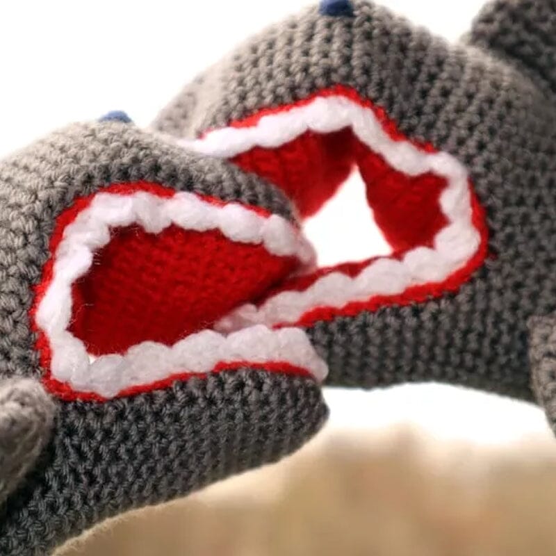 Handgehäkelte Hai-Handschuhe