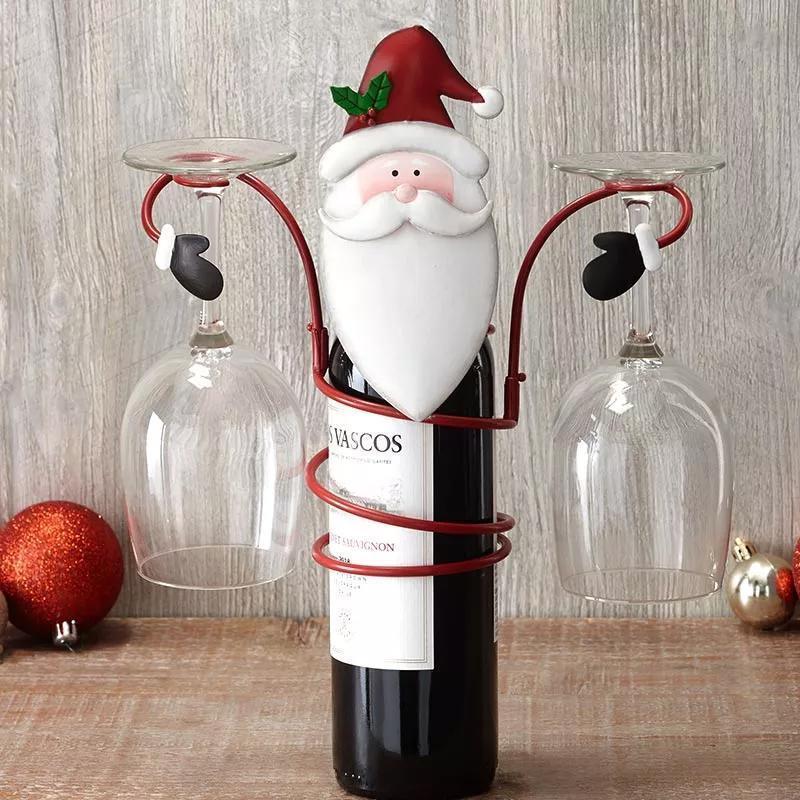 Weinflaschenregal zu Weihnachten